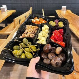 Skipper's Large Grazing Box